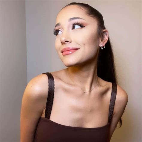 Ariana Grande Porn Videos 